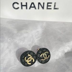 Black/Gold Quilted Earrings